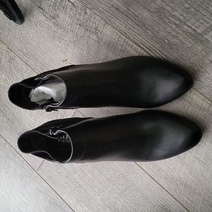 Black Alfani Step Flex Ankle Bootie Sz 8.5